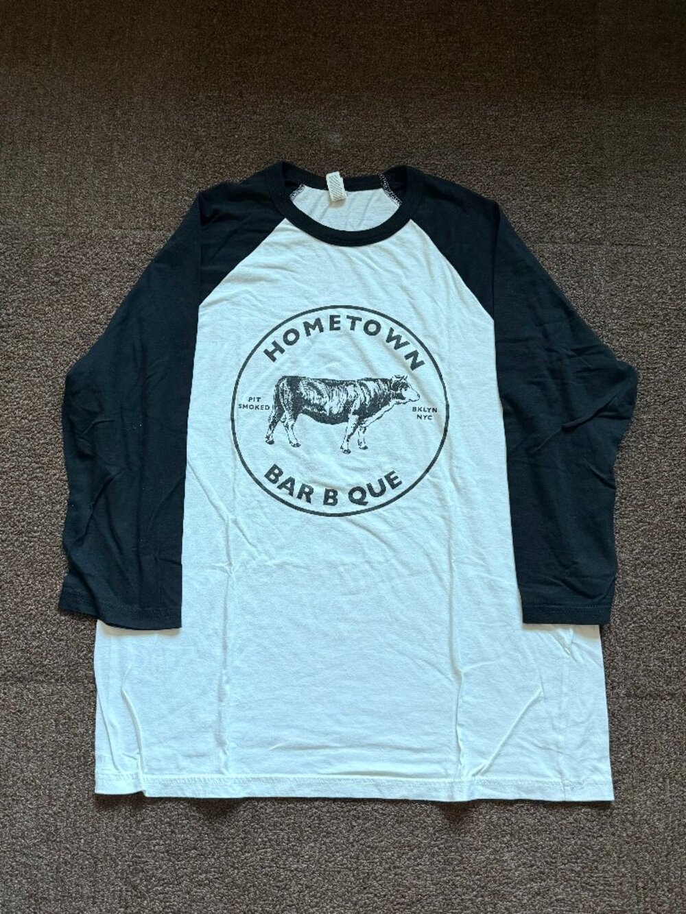 Hometown Bar B Que Raglan Baseball T-shirt - Size L
